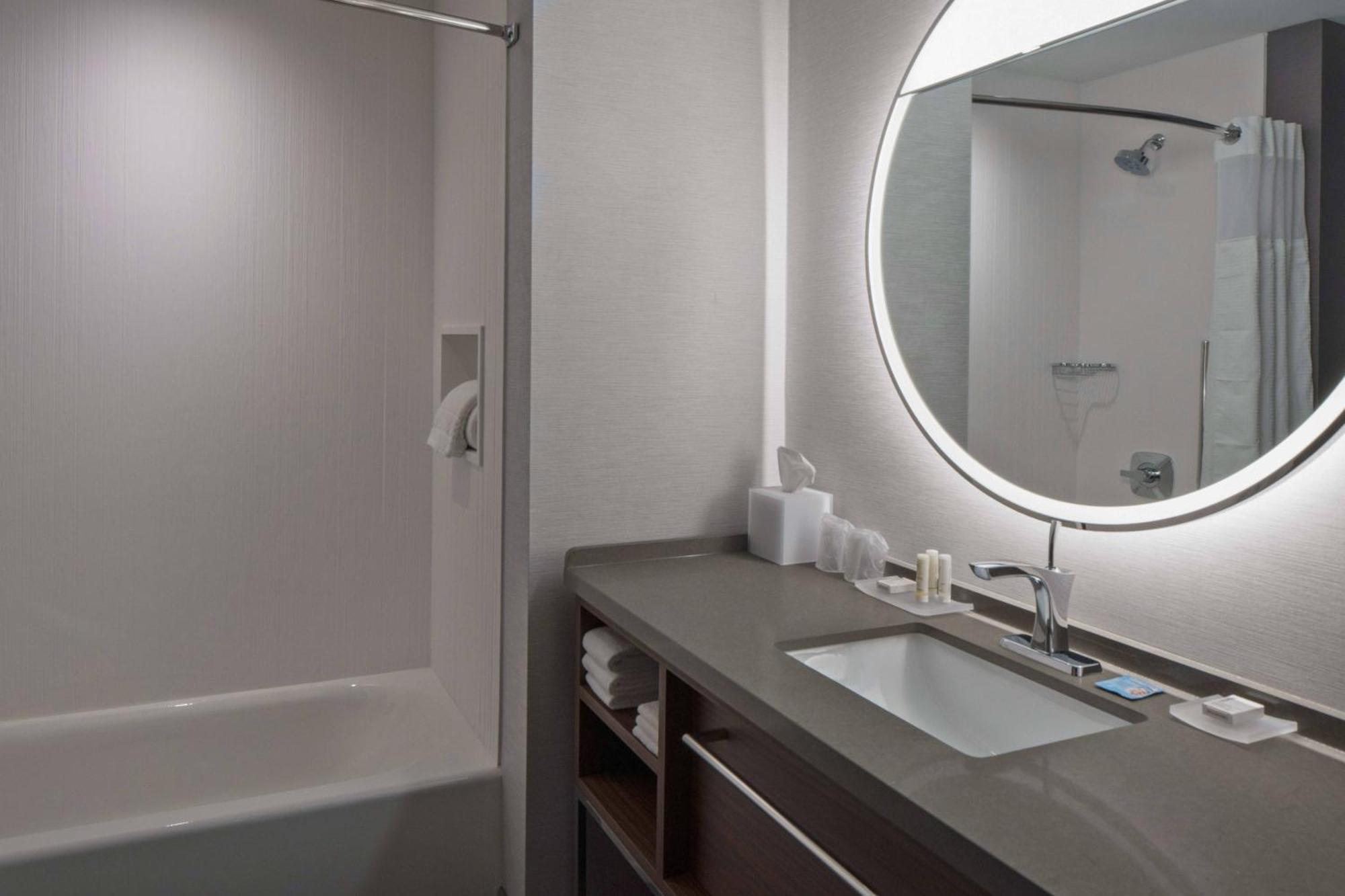 Courtyard By Marriott Jefferson City Exteriör bild